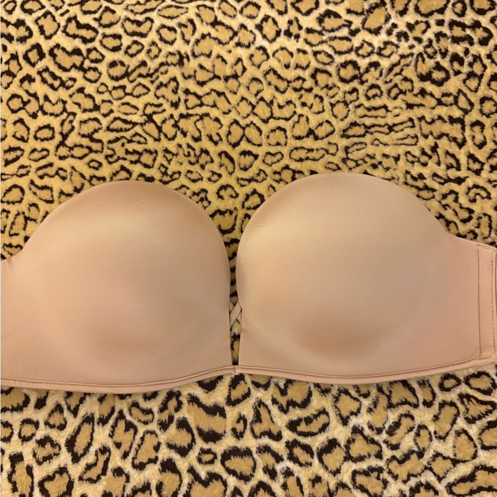 Victoria Secret Bombshell Push up Strapless bra